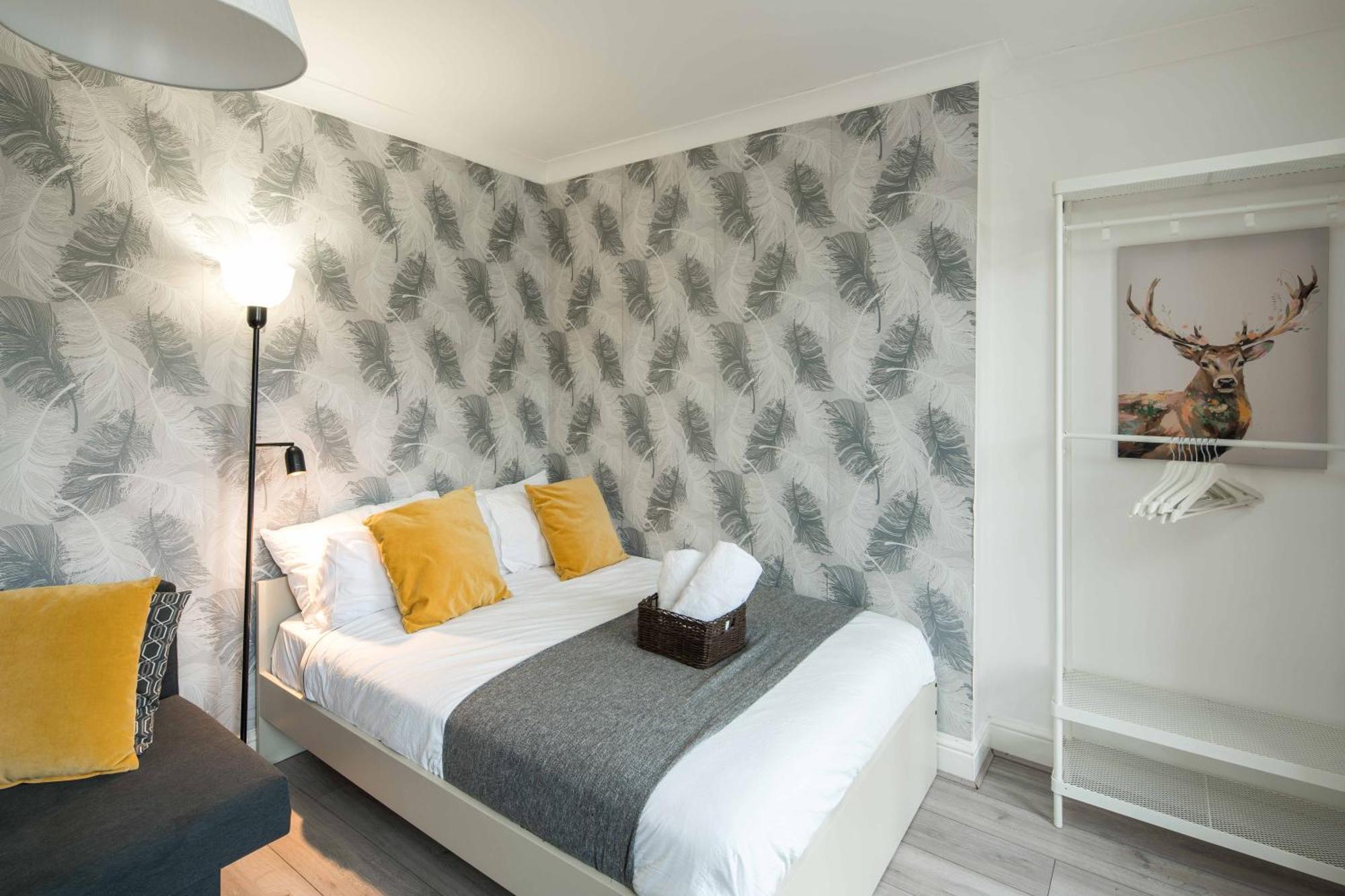 Private Double Room Shared Bathroom Near City Centre لندن المظهر الخارجي الصورة